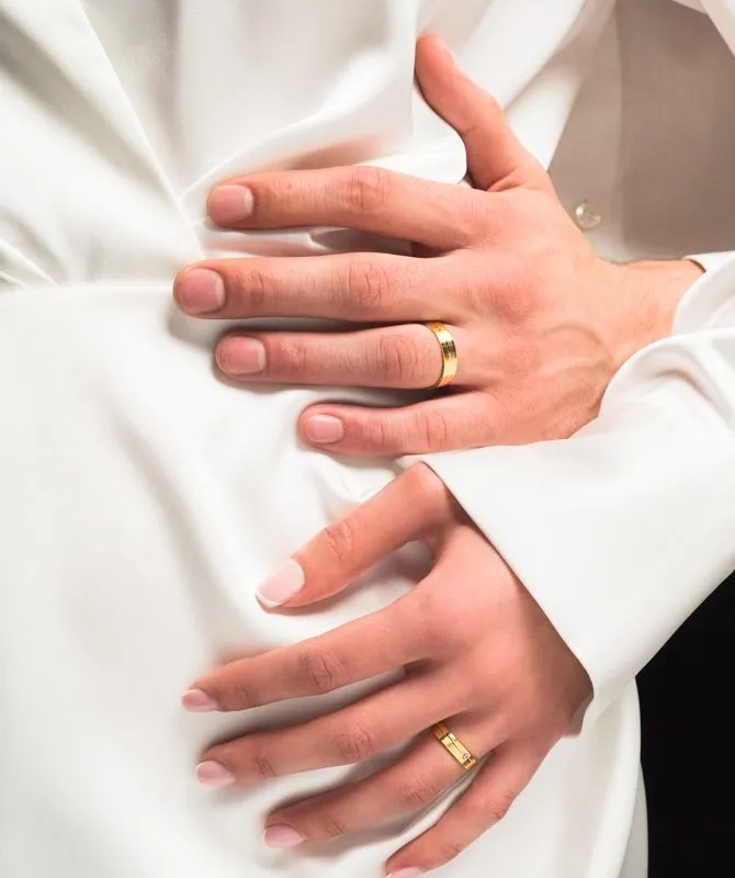 Love Story zlatno vjenčano prstenje par
