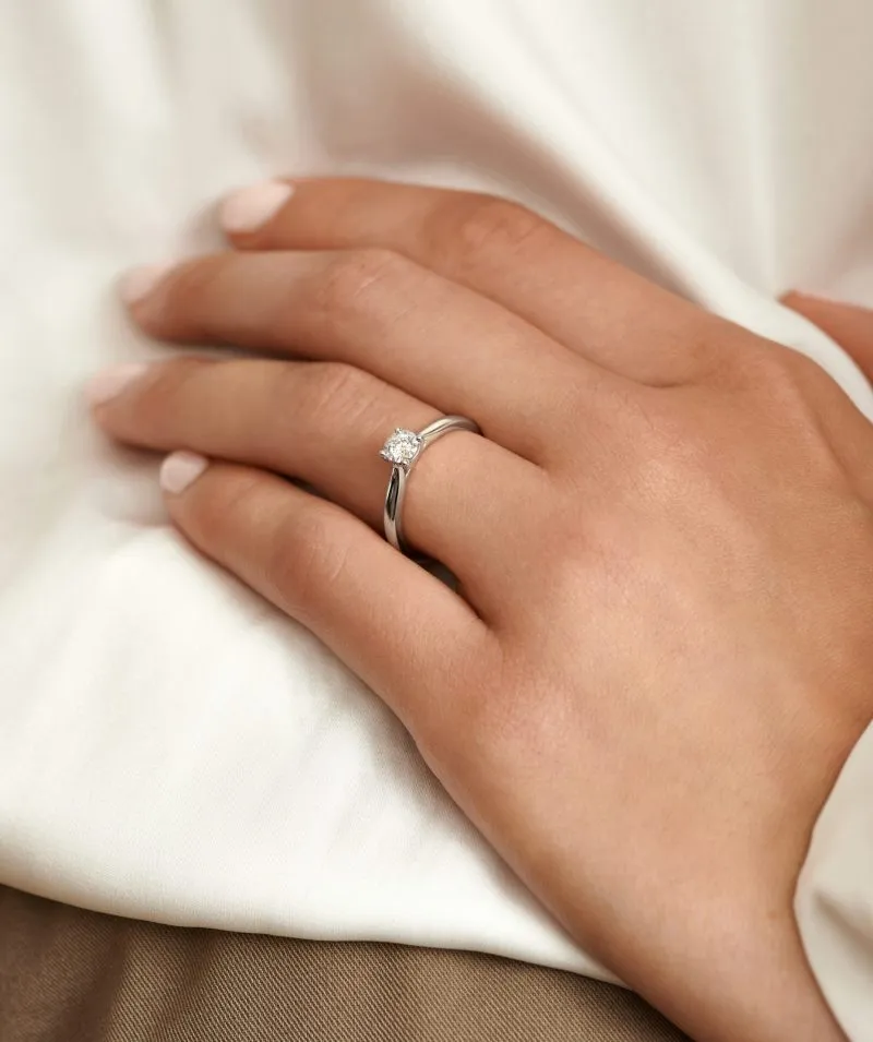 Celestial Glow zlatni prsten s dijamantom 0.13 - 0.17 ct